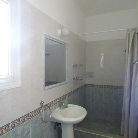 Villa Isabella: Coral Bay Beach, Seaview